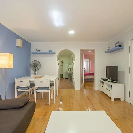 Apartment Colourful Mouraria *
